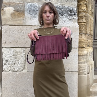 Collection Bohème - Sac Cristina à franges - Bordeaux – Image 2