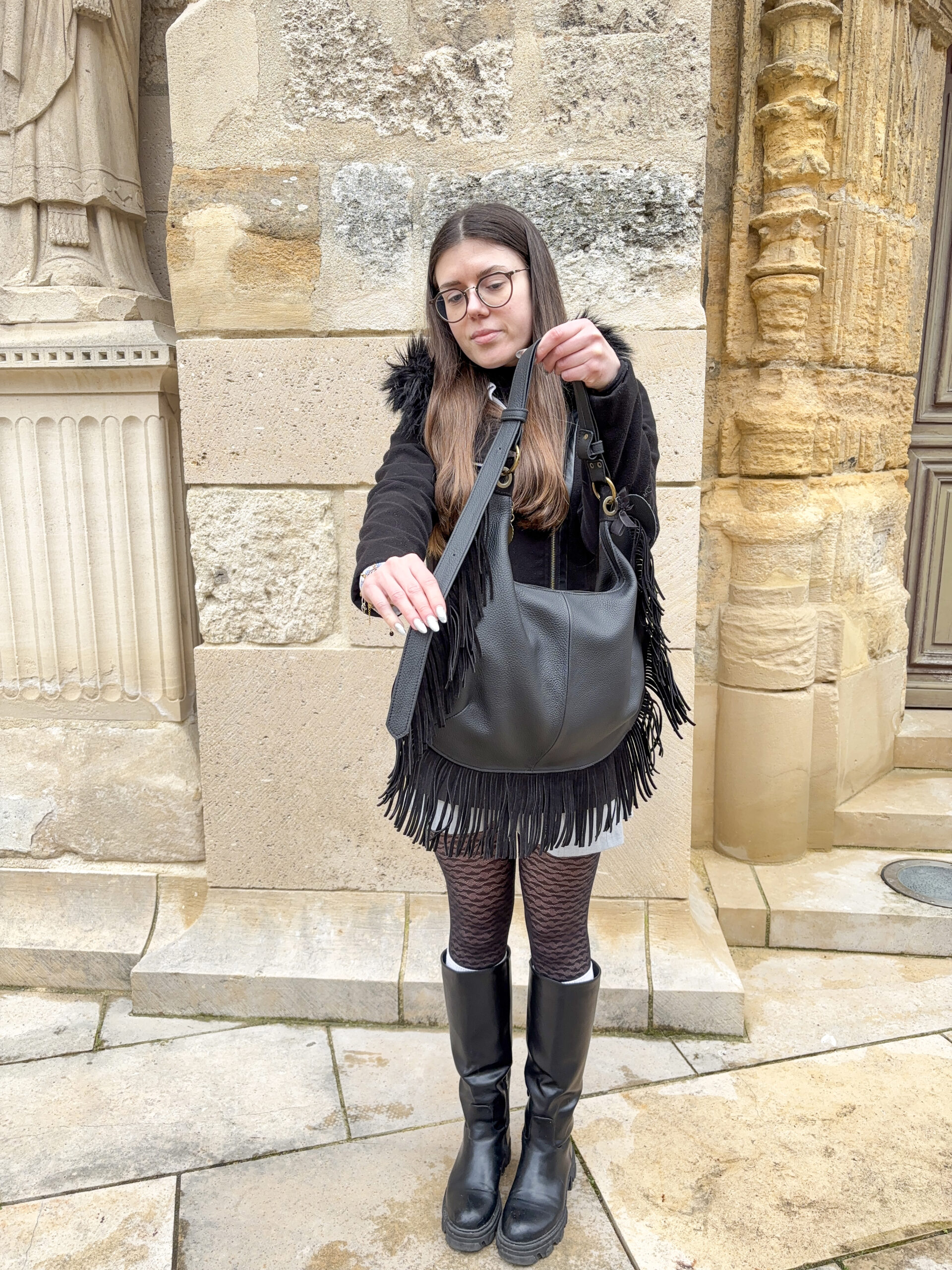 Collection Bohème - Sac Spirale à franges - Noir – Image 2